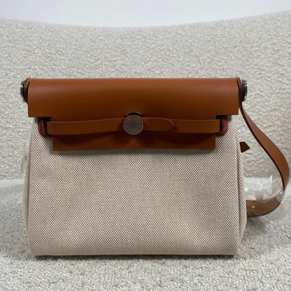 Authentic Pre-Owned Hermes Herbag Zip 20 bag Écru / Beige / Fauve - Picture 1 of 16